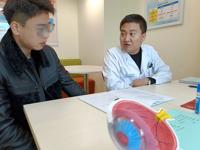 300度近視拖到900度近視，近視手術(shù)是什么感受？