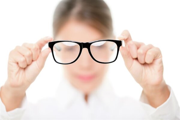 怎樣自我養(yǎng)成護(hù)眼好習(xí)慣？2分鐘閱讀完